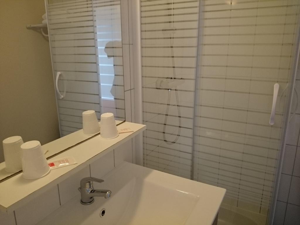 Hotel Tgv Кемпер Екстер'єр фото